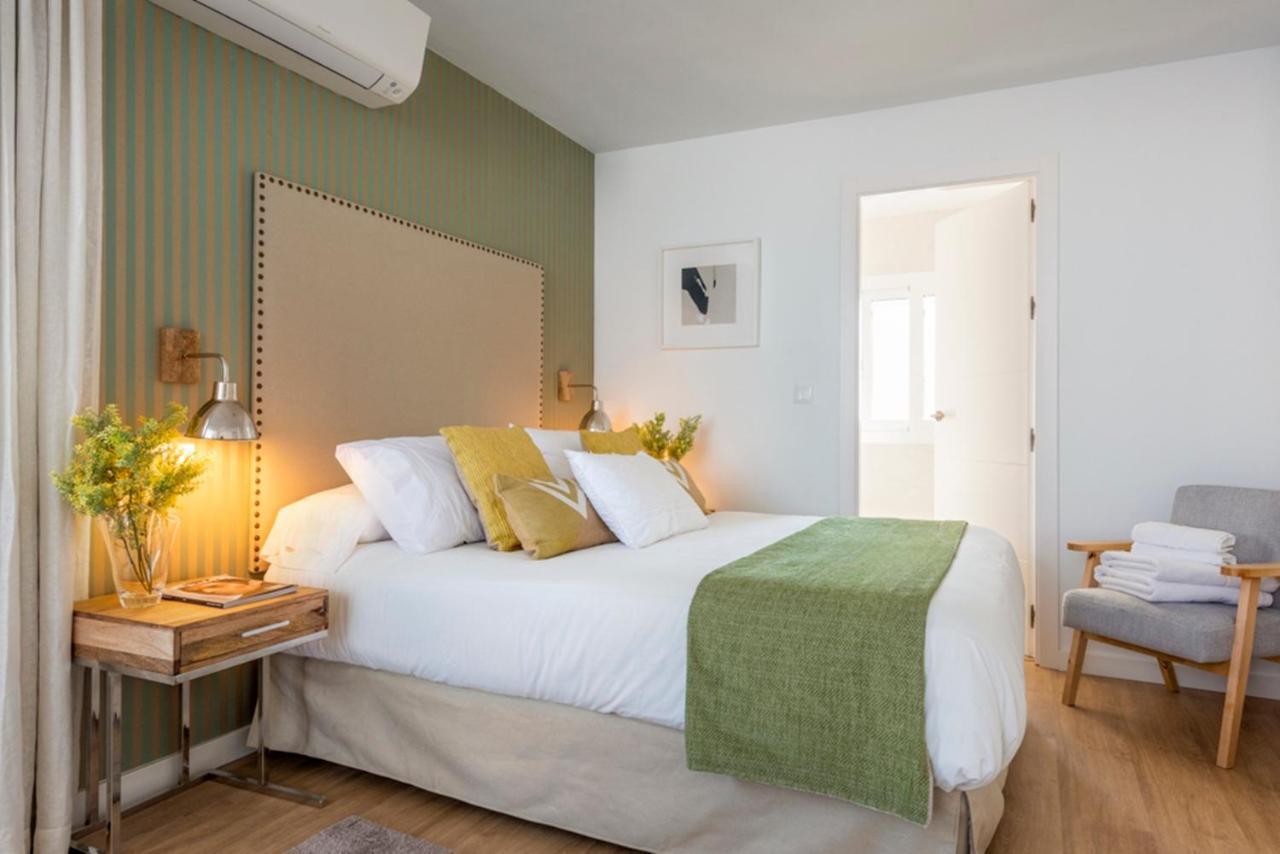 Genteel Home Banos Sevilla Bagian luar foto
