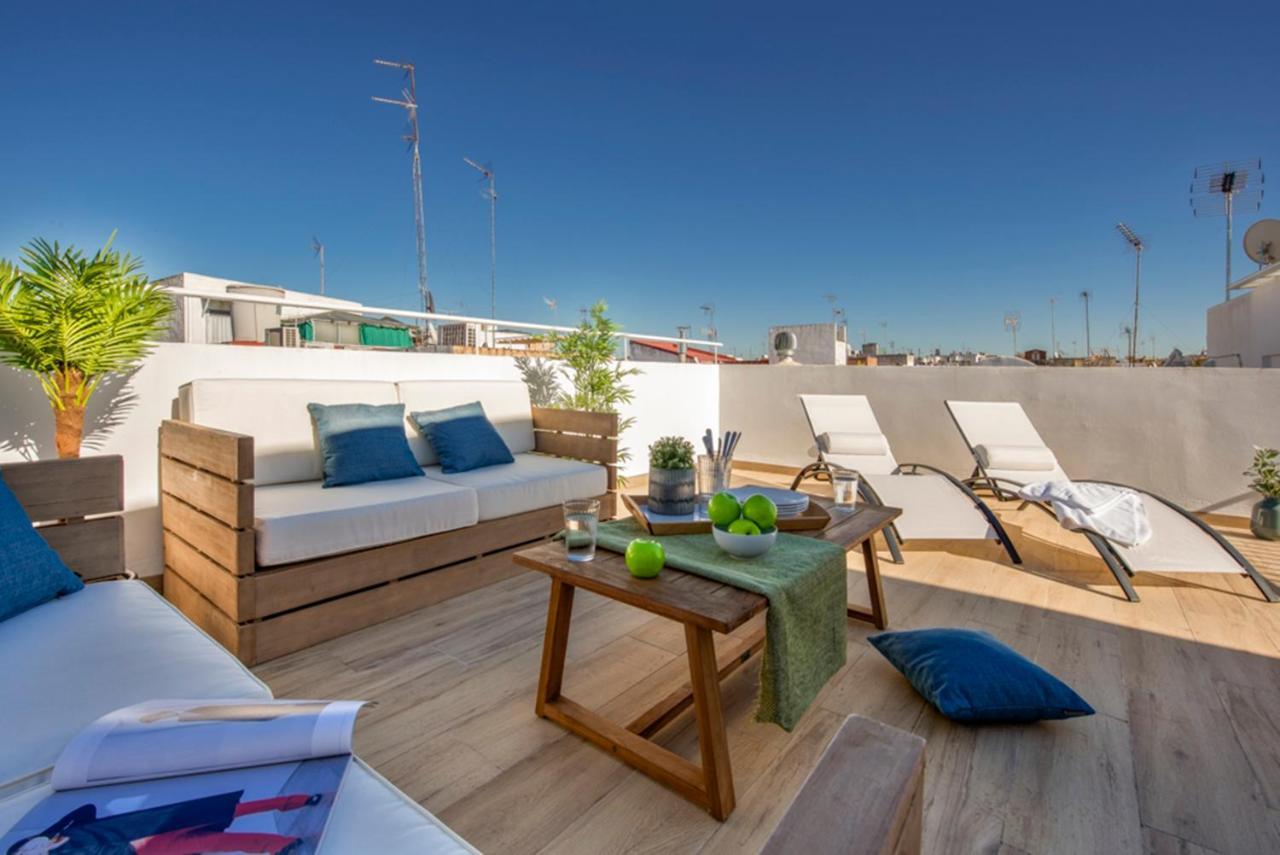Genteel Home Banos Sevilla Bagian luar foto